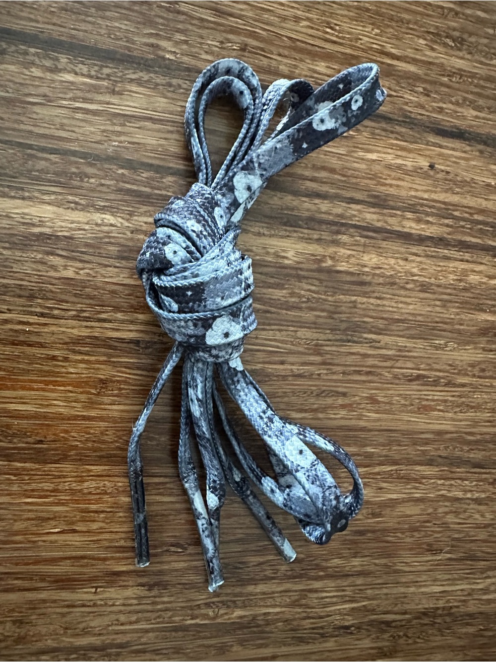 NOBULL Floral Trainer Shoes with 2 additional shoe laces included - Picture 16 of 16